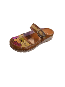 Mule en cuir marron à motifs fleurs colorées avec bride ajustable et semelle blanche confortable.
