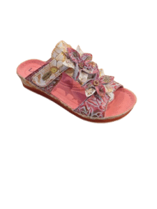 Mule rose Laura Vita pour femme ornée de fleurs décoratives et motifs printaniers sur semelle compensée.